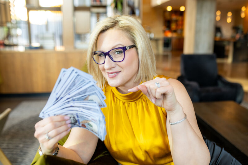 Number-Nerd-Bookkeping-Solutions-Bookkeeper-Female-CEO-Heather-Prantis-Brand-Photos39